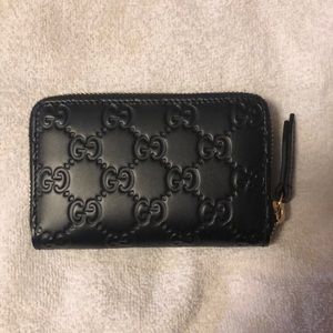 Authentic Gucci Zip Card Case